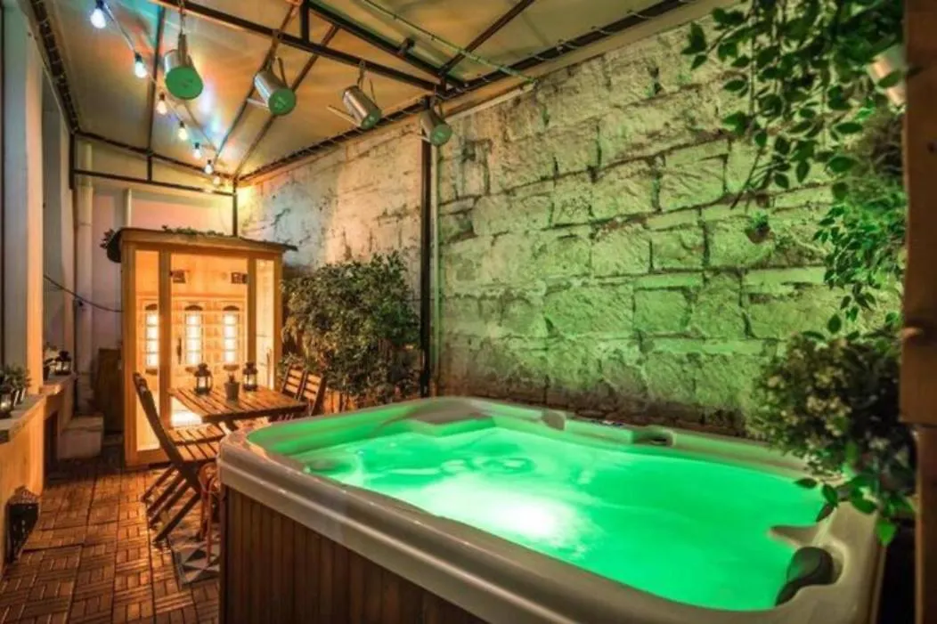 Megszunt-Bohemic Style Apartment With Jacuzzi & Terrace Budapest Ungern