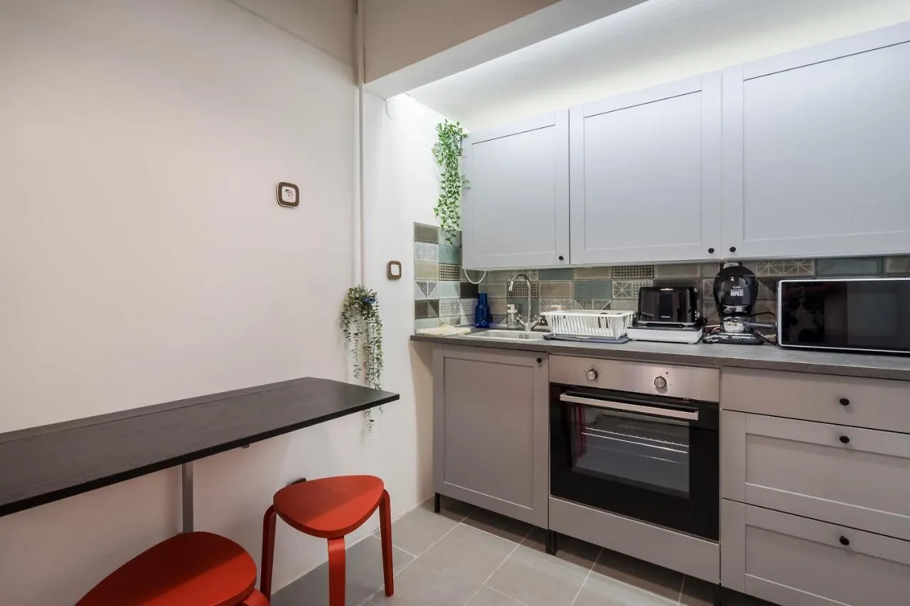 Megszunt-Bohemic Style Apartment With Jacuzzi & Terrace Budapest