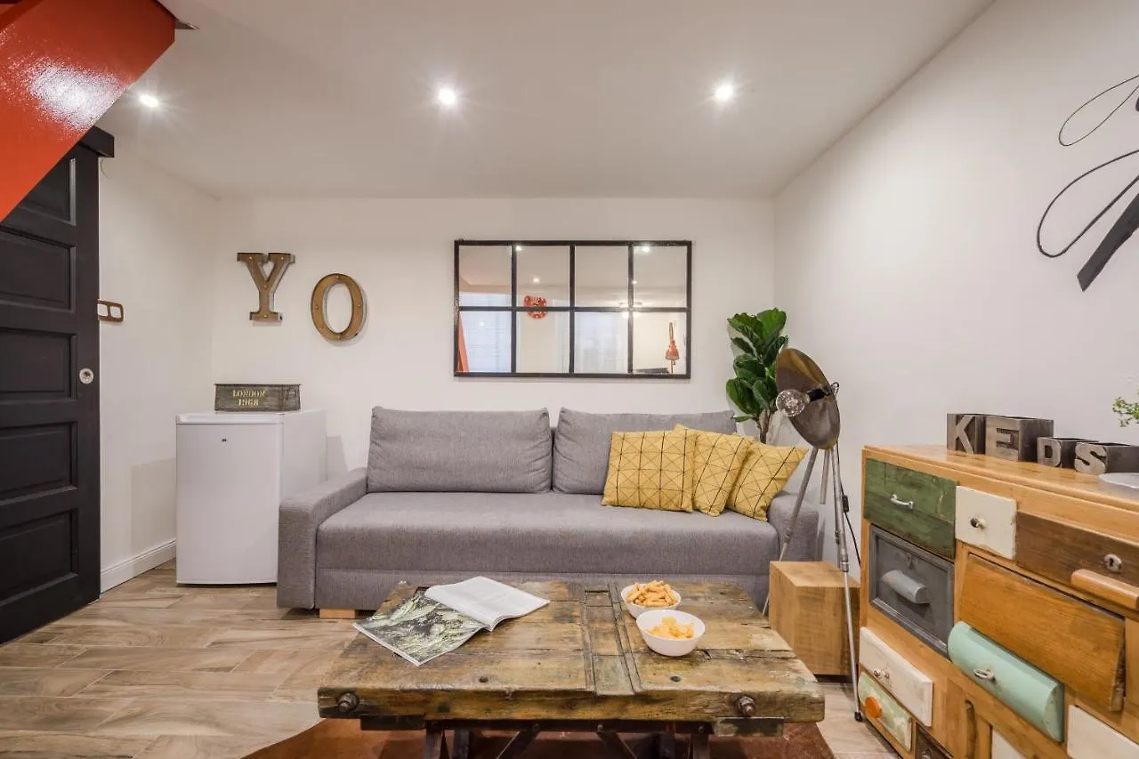 Megszunt-Bohemic Style Apartment With Jacuzzi & Terrace Budapest 0*,